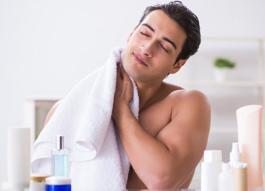REVIVV IS FEATURED ON LIPGLOSS & AFTERSHAVE THE 2023 L+A GUYS GROOMING GUIDE