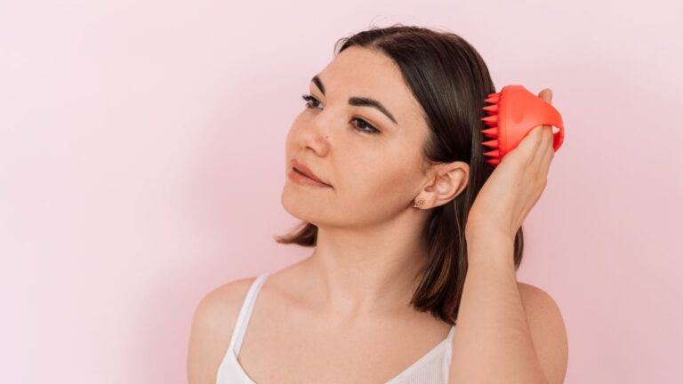 UNLOCKING THE SECRET TO LUSCIOUS LOCKS: WHY SCALP MASSAGES ARE A MUST FOR EVERYONE